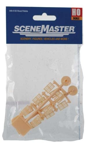 Walthers Scenemasters HO Pallets (12pcs) Walthers SceneMaster TRAINS - HO/OO SCALE
