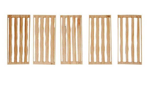 Walthers Scenemasters HO Stack of Rough Lumber Kit Walthers SceneMaster TRAINS - HO/OO SCALE