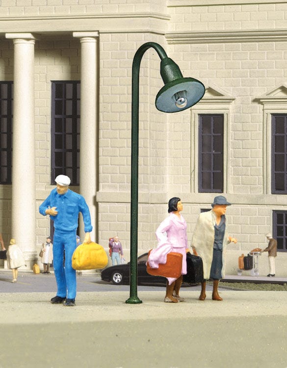 Walthers Scenemasters HO Station Platform Light (2pcs) Walthers SceneMaster TRAINS - HO/OO SCALE