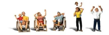 Woodland Scenics HO Spectators Woodland Scenics TRAINS - HO/OO SCALE