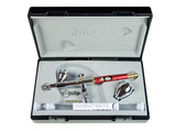Precision airbrush kit in black case, with Harder and Steenbeck Infinity CR Plus 0.2 + 0.4 mm 2-in-1 nozzle set, ideal for detailed artwork and model painting.