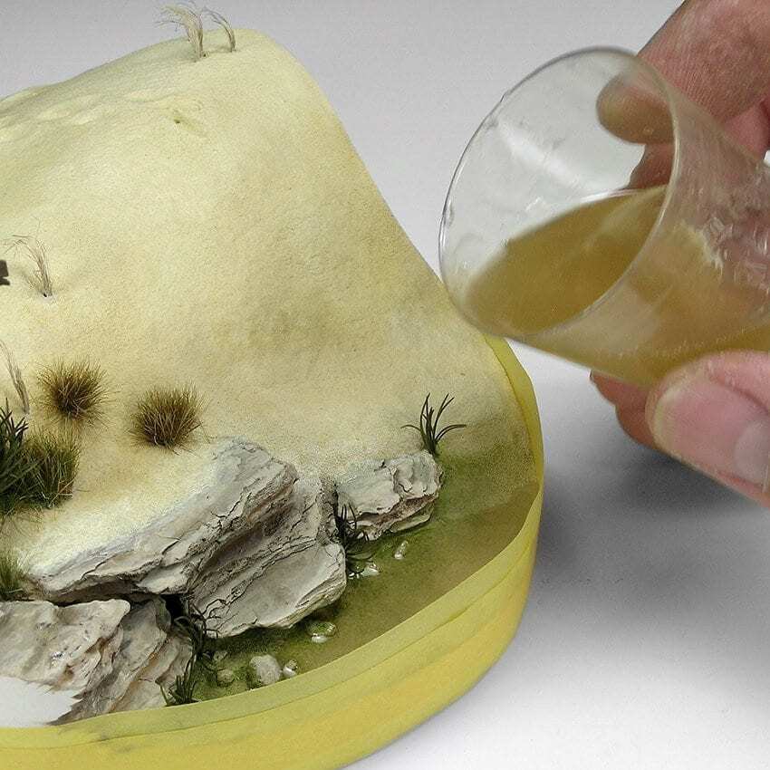 AK Interactive Dioramas: Resin Water 2-Components Epoxy Resin - 375ml
