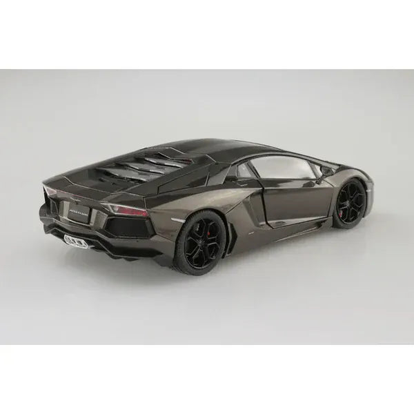 Aoshima 1/24 2011 Lamborghini Aventador Plastic Model Kit