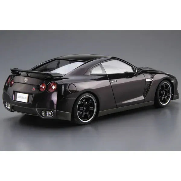 Aoshima 1/24 Nissan R35 GT-R Spec-V 2009 Plastic Model Kit [006218]