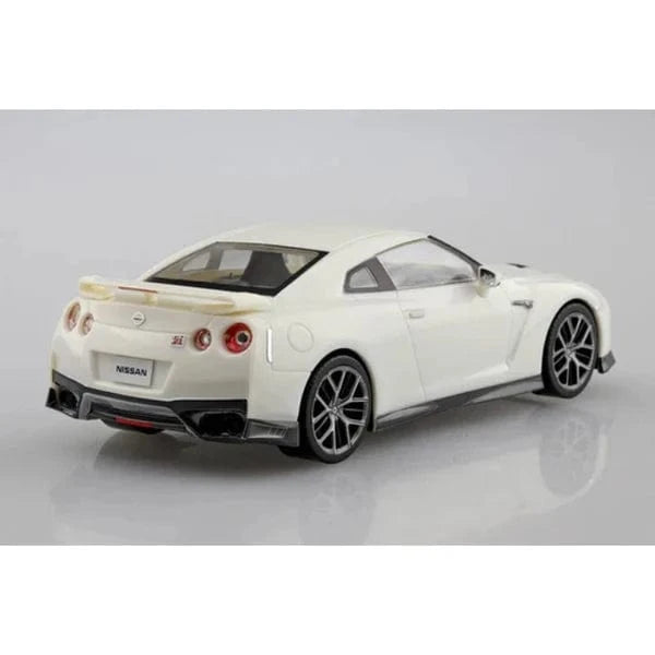 Aoshima 1/32 Snap Nissan R35 Nissan GT-R 2024 (Brilliant White Pearl) Plastic Model Kit