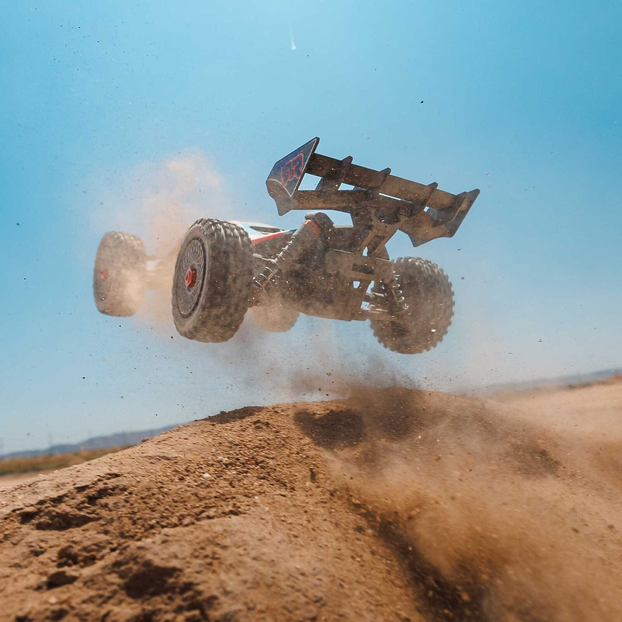Arrma Typhon 223S DSC 4X4 BLX 1/8 RC Buggy RTR Red [ARA4306V4T3]