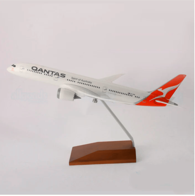 B787 Resin Model Plane - Qantas (46cm)