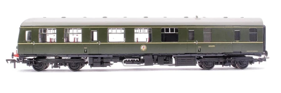 Bachmann 31-326B OO Gauge Class 105 2-Car DMU BR Green (Speed Whiskers) - Hobbytech Toys