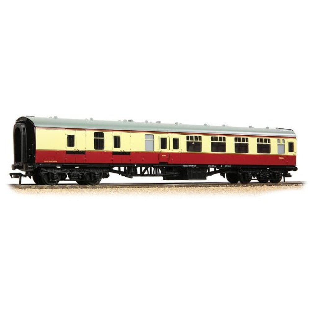 Bachmann Branchline OO Scale BR Mk1 BSK Brake Second Corridor BR Crimson & Cream - Hobbytech Toys