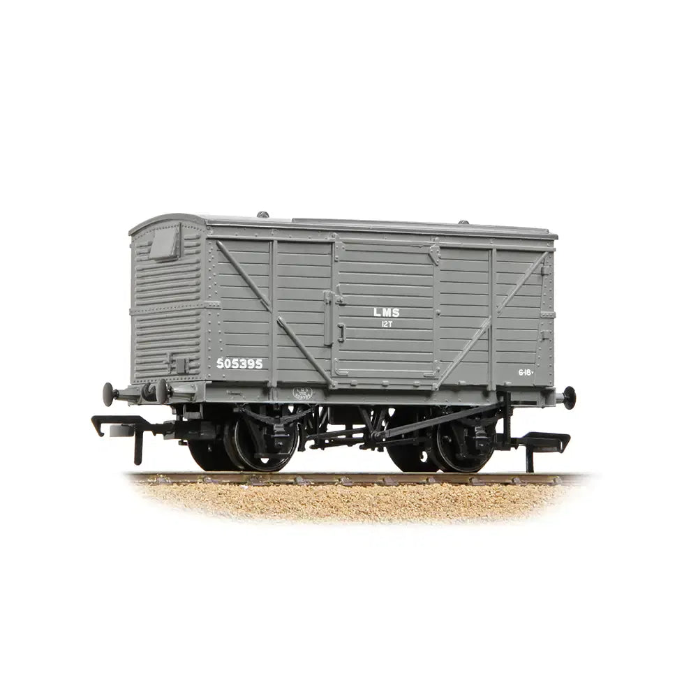 Bachmann Branchline OO Scale LMS 12T Planked Ventilated Van LMS Grey