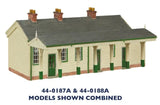 Bachmann Scenecraft OO Scale S&DJR Wooden Station Building Green and Cream - Hobbytech Toys