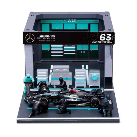 Bburago 1/43 2024 Mercedes AMG Pit Pass Comp. Russell #63 Diecast Model