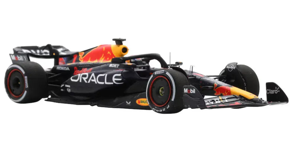 Bburago F1 1/24 in Showcase 2023 F-1 Red Bull Racing RB-19 #1 Verstappen Champion