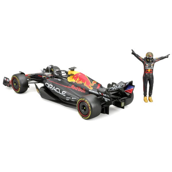Bburago F1 1/24 with Figurine 2023 Red Bull Racing RB19 with Verstappen #1 Figurine in WB
