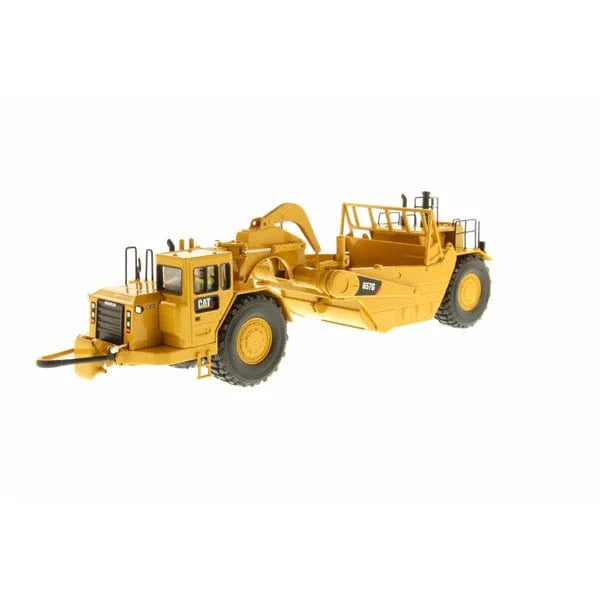 Cat 1/50 657G Wheel Tractor Scraper Core Classic Series Diecast Model