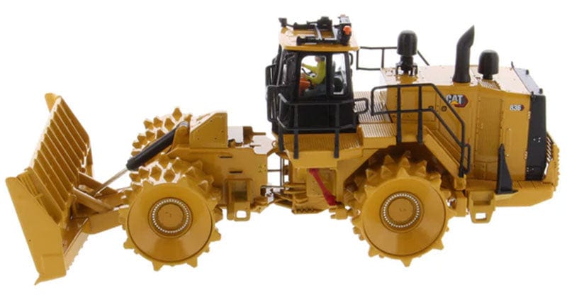 Cat 1/50 836 Landfill Compactor High Line Series Diecast Model