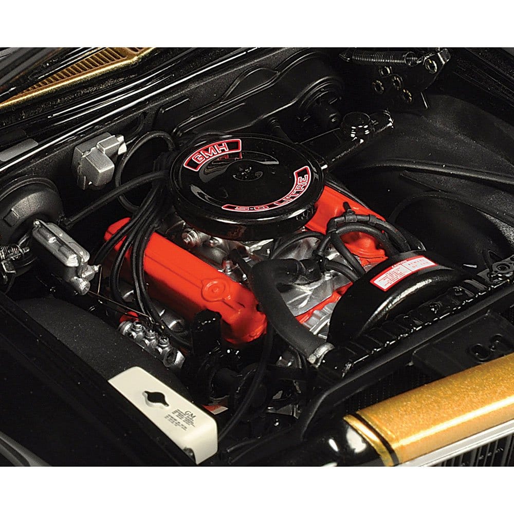 Classic Carlectables 1/18 Holden HX Monaro - Tuxedo Black [18860]