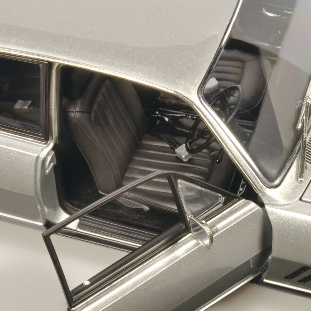 Classic Carlectables 1/18 Holden LJ Torana XU-1 Baroda Silver [18866]