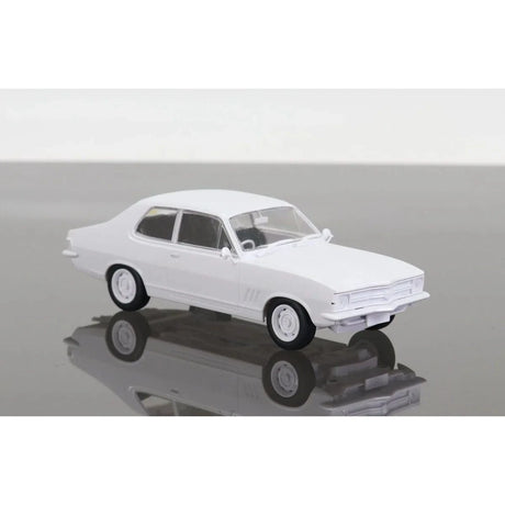 DDA 1/24 LC Torana GTR Sealed Body Opening Bonnet w/Engine Plastic Model Kit [611K] - Hobbytech Toys