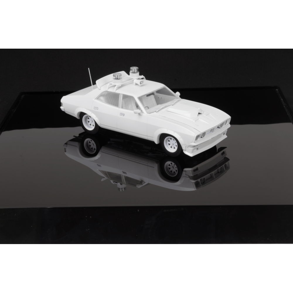 DDA 1/24 XB V8 Interceptor Ford Falcon Plastic Model Kit [911K]