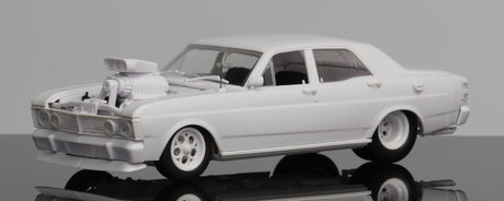 DDA 243K 1/24 Ford XY Falcon GTHO Custom Plastic Model Kit - Hobbytech Toys