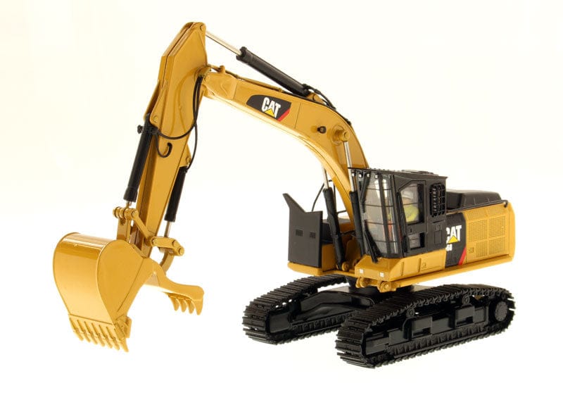 Diecast Masters 1/50 Cat 568 GF Road Builder