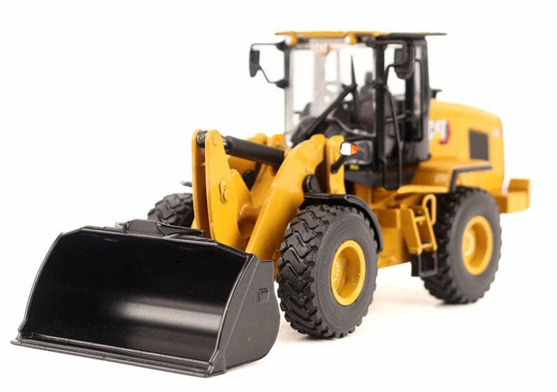 Diecast Masters 1/50 Cat 930 Wheel Loader