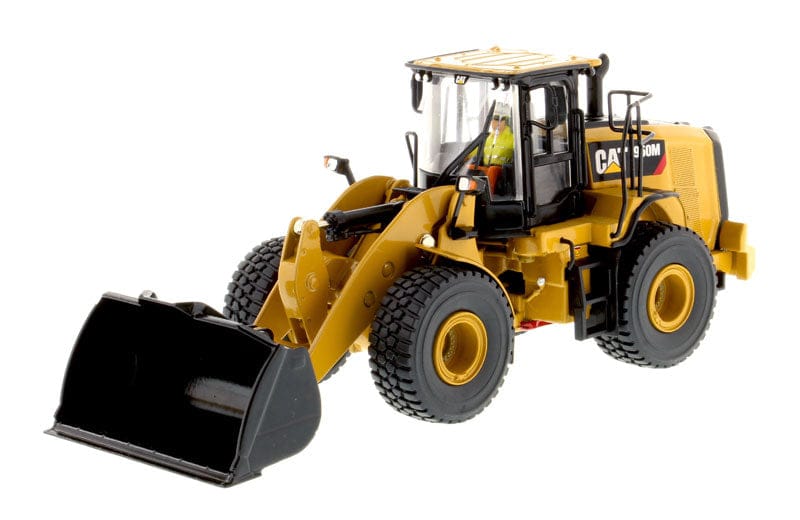 Diecast Masters 1/50 Cat 950M Wheel Loader