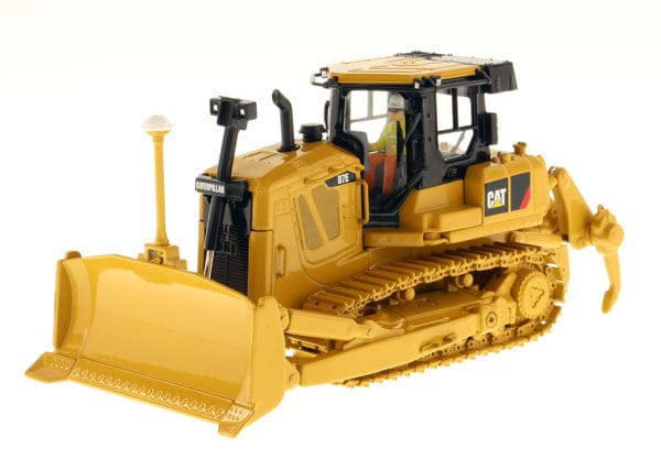 Diecast Masters 1/50 Cat D7E Track-Type Tractor