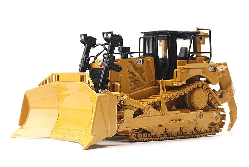 Diecast Masters 1/50 Cat D8T Track-Type Tractor with 8U Blade Core Classics
