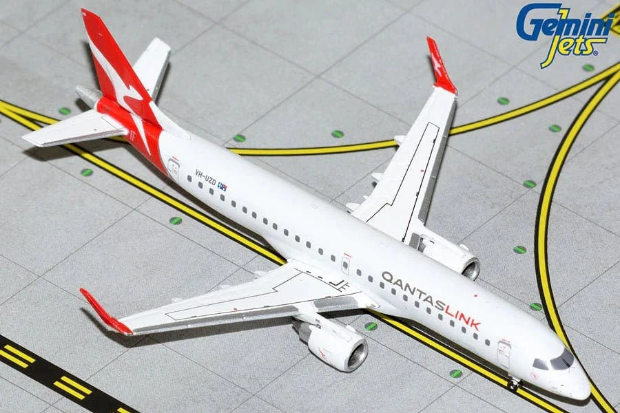 Gemini Jets 1/400 QantasLink Embraer E190 [GJQFA2082] - Hobbytech Toys