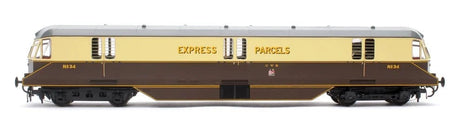 Heljan OO Scale Railcar GWR Chocolate/Cream No. 34 with Coat Of Arms Diesel Loco - DC - Hobbytech Toys