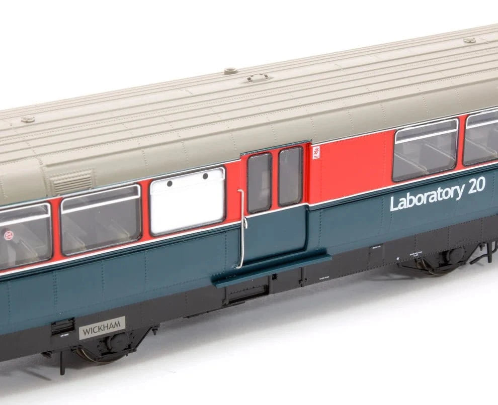 Heljan OO Scale Waggon & Maschinenasu Diesel Railbus Red/Blue - DC - Hobbytech Toys