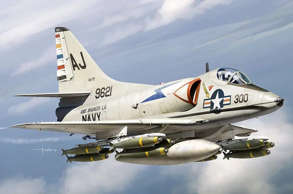 HobbyBoss 1/48 A-4C Sky Hawk Plastic Model Kit [81789]