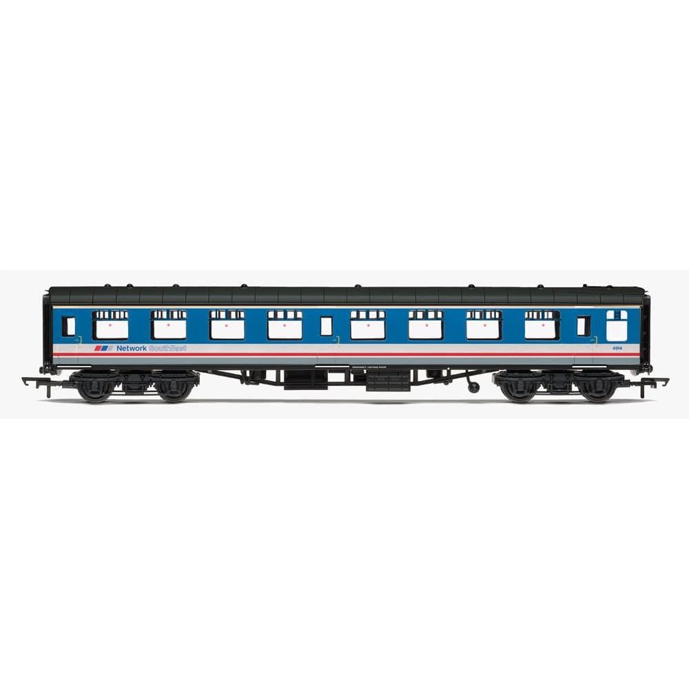 Hornby OO Scale NSE MK1 TSO 4914 [R40543]