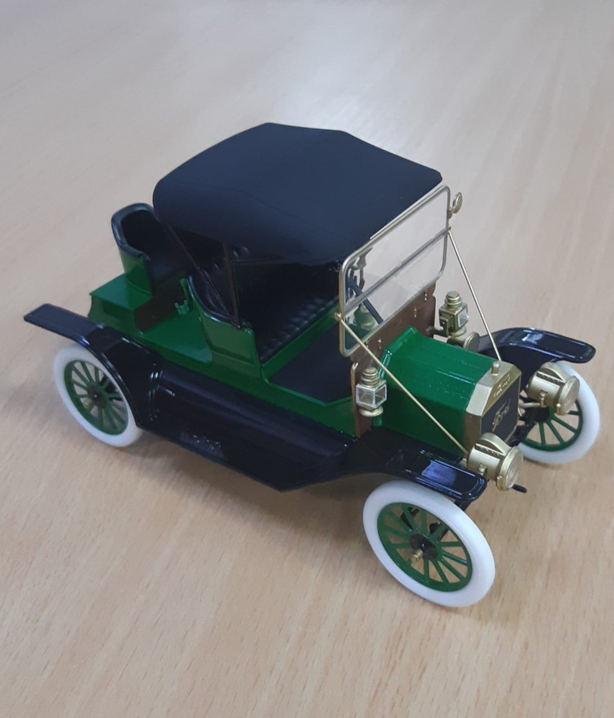 ICM 1/24 Model T 1912 Commercial Roadster American Car Plastic Model Kit