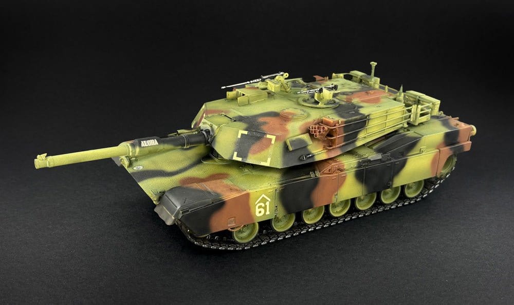 Italeri 1/35 M1A1 Abrams (Includes Australian Decals) Plastic Model Kit [35108] - Hobbytech Toys