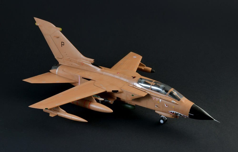Italeri 1/48 Tornado GR.1/IDS Gulf War - War Thunder Series Plastic Model Kit [35107] - Hobbytech Toys