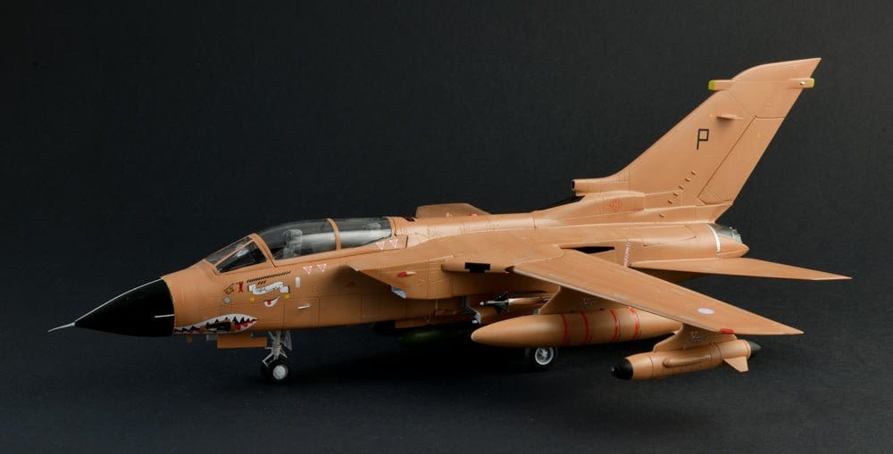 Italeri 1/48 Tornado GR.1/IDS Gulf War - War Thunder Series Plastic Model Kit [35107] - Hobbytech Toys