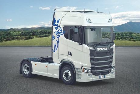 Italeri 3965 1/24 Scania S770 V8 - White Cab Plastic Model Kit - Hobbytech Toys