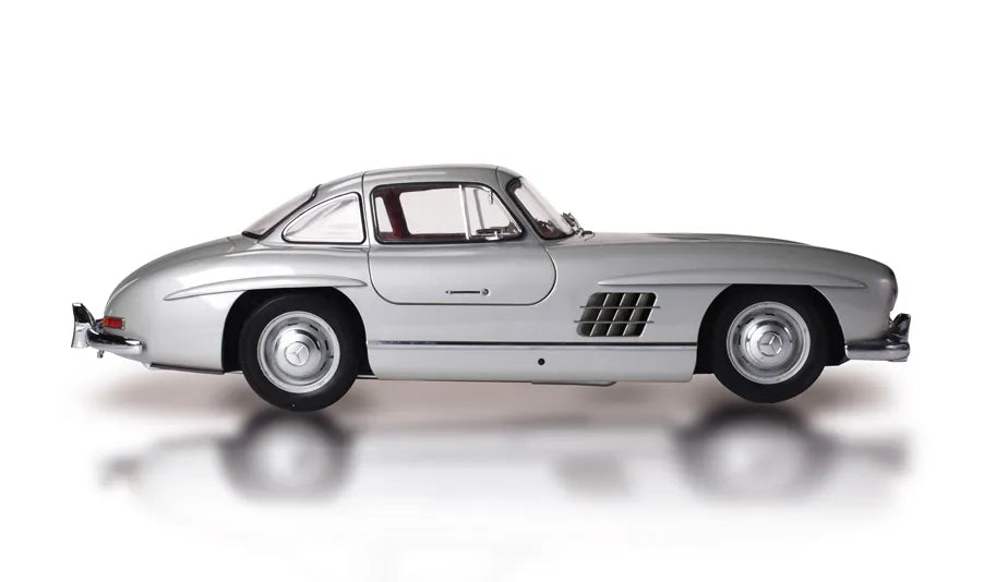 IXO Collections 1/8 Mercedes-Benz 300 SL (Silver) Full Kit