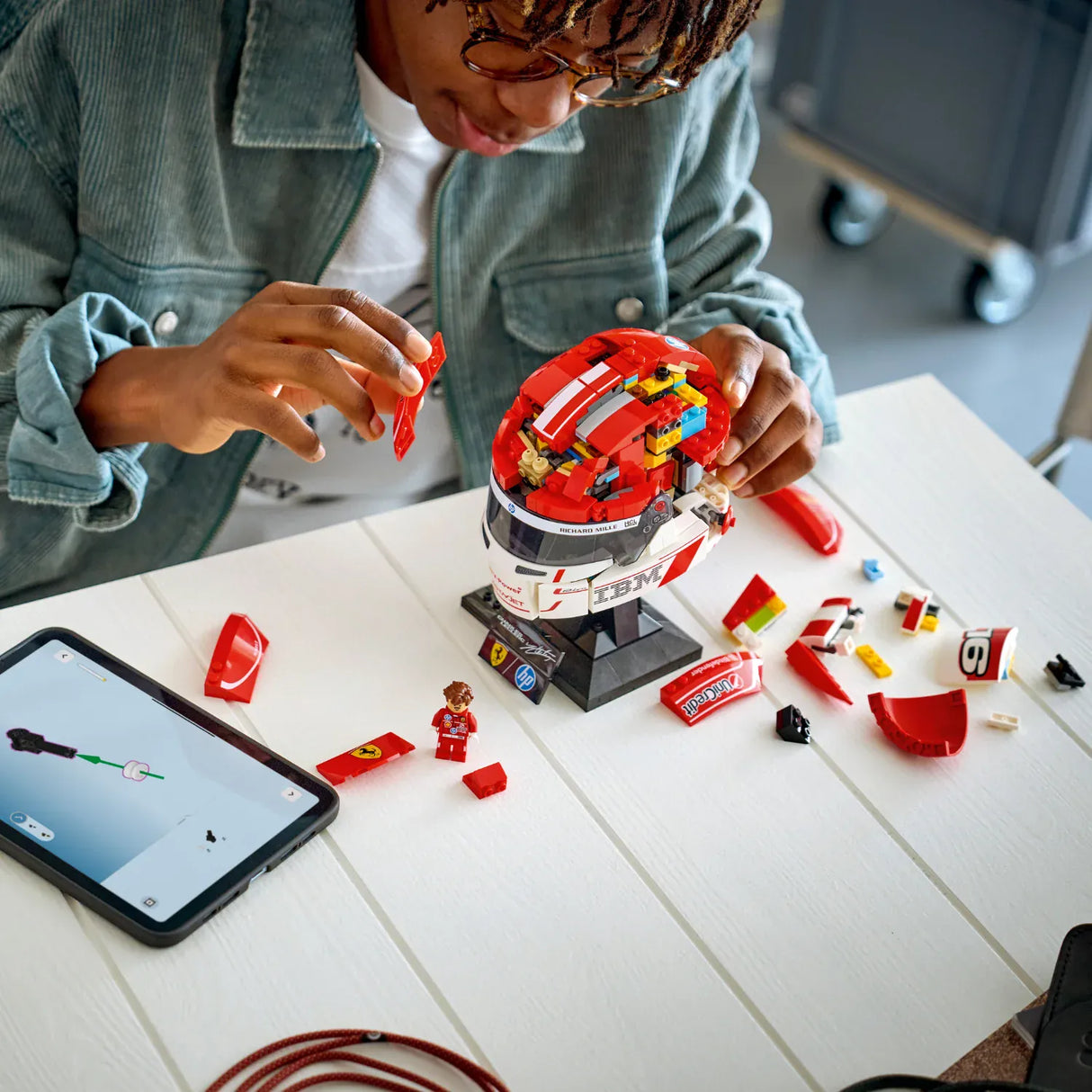 LEGO Editions: Scuderia Ferrari HP Charles Leclerc Helmet [43014]