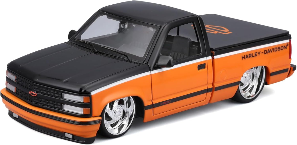 Maisto 1/24 1993 Chevrolet 454 SS Harley Davidson Diecast Model