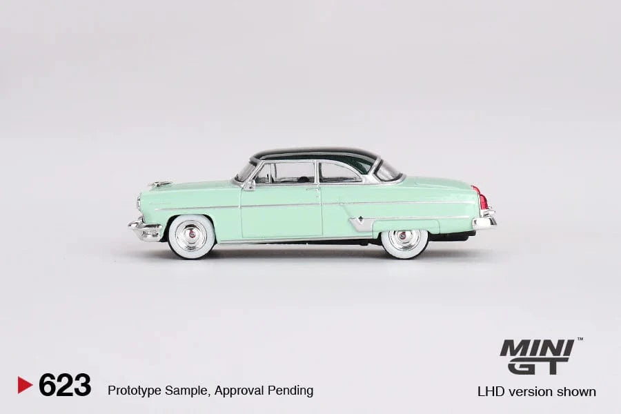 Mini GT 1/64 Lincoln Capri 1954 Parklane Green Diecast Model Car