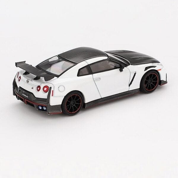 Mini GT 1/64 Nissan GT-R Nismo 2024 Brilliant White Pearl