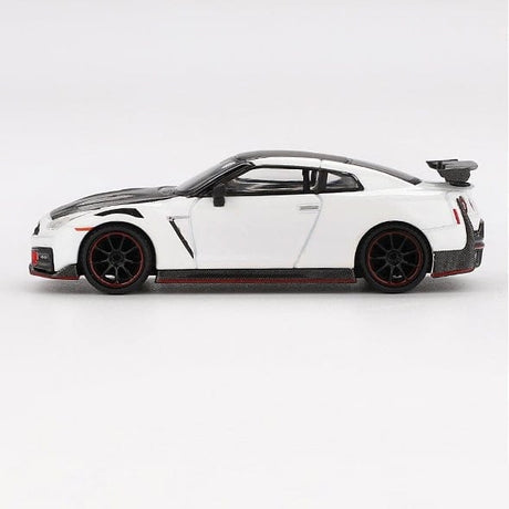 Mini GT 1/64 Nissan GT-R Nismo 2024 Brilliant White Pearl