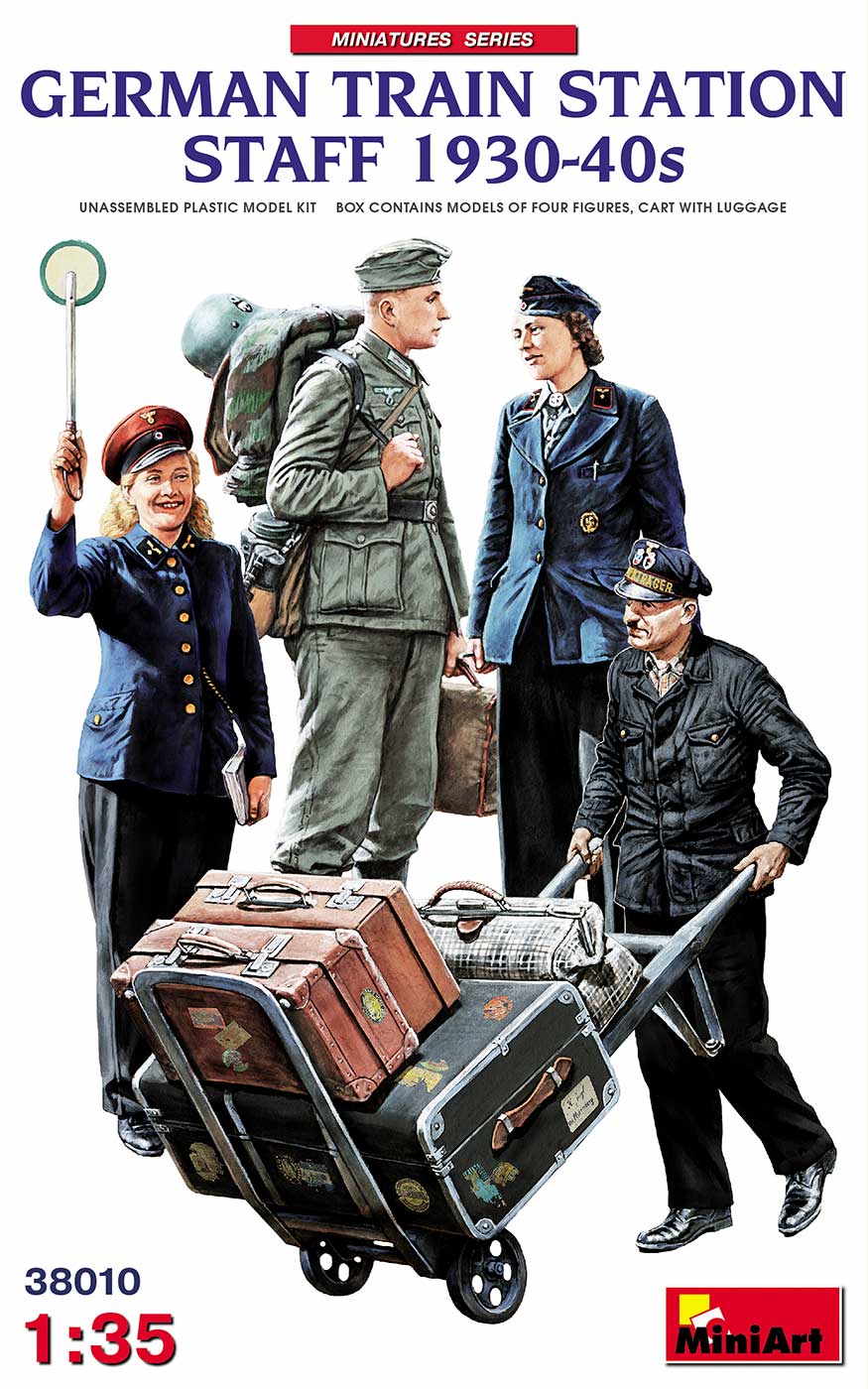 Miniart 1/35 German Train Station Staff 1930/1940s Plastic Model Kit [38010]