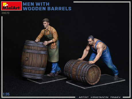 MiniArt 1/35 Men with Wooden Barrels Plastic Model Kit