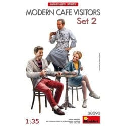 MiniArt 1/35 Modern Cafe Visitors Set #2 – MA38090