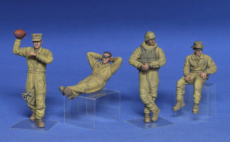 Miniart 1/35 USMC Tank Crew at Rest Plastic Model Kit [37049]